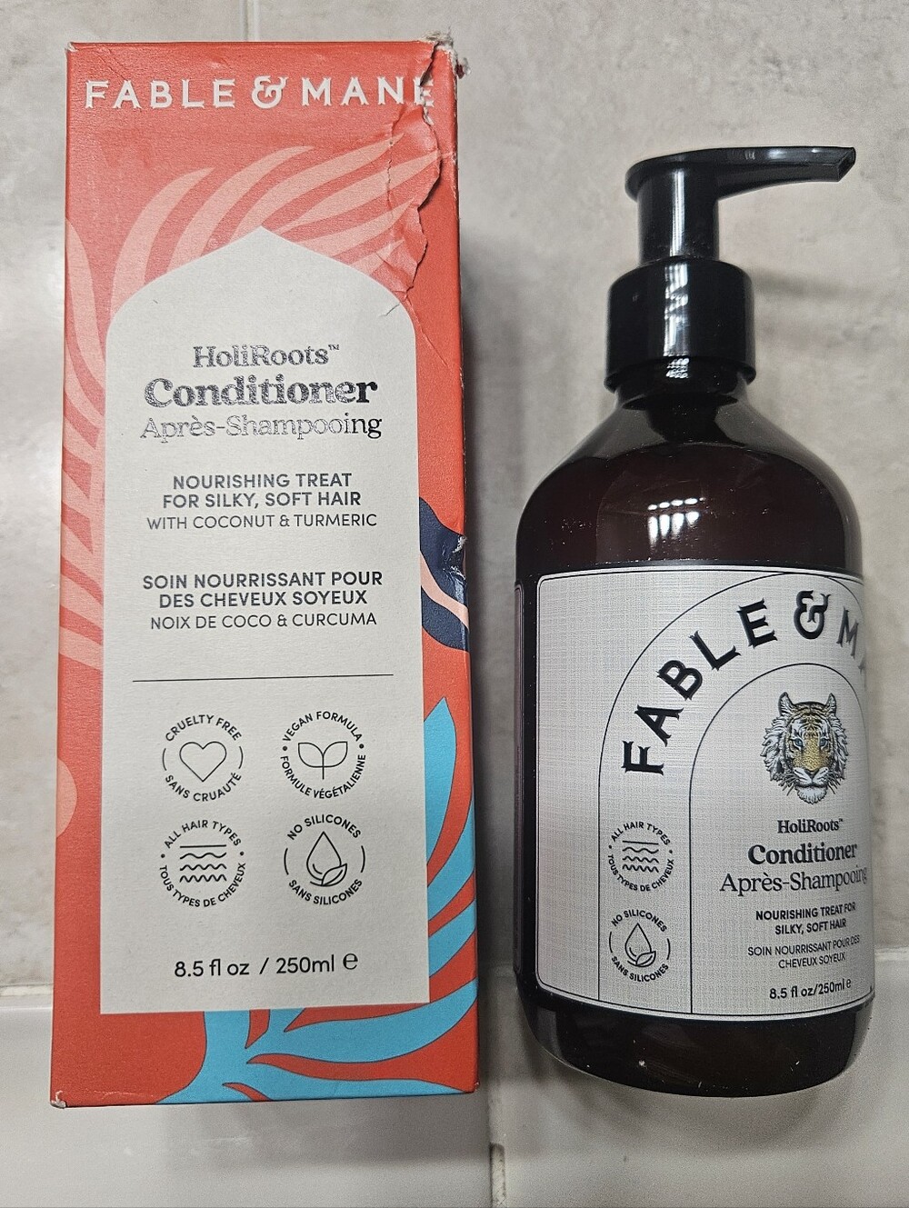 NWT Fable & Mane Holiroots Conditioner